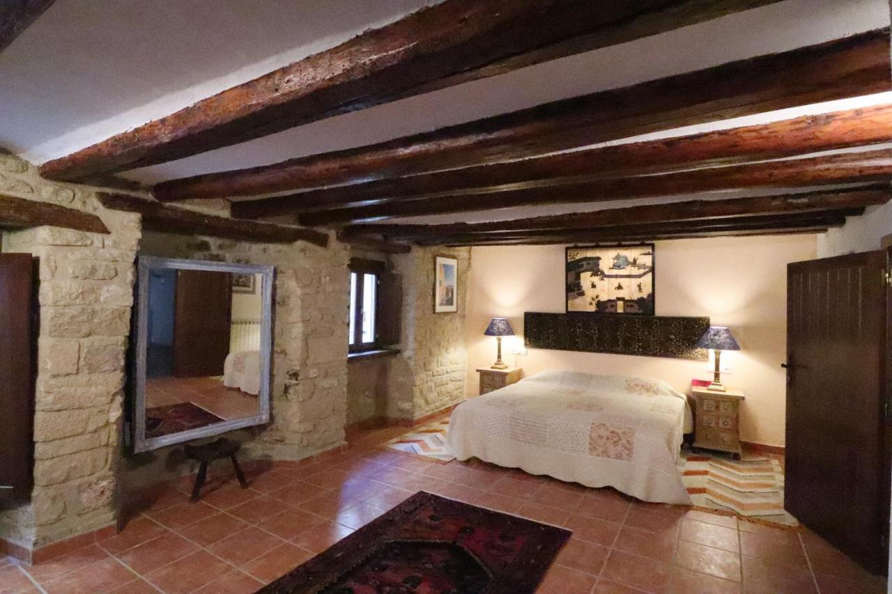 Casa Amparo Bed & Breakfast San Martin de Unx Luaran gambar