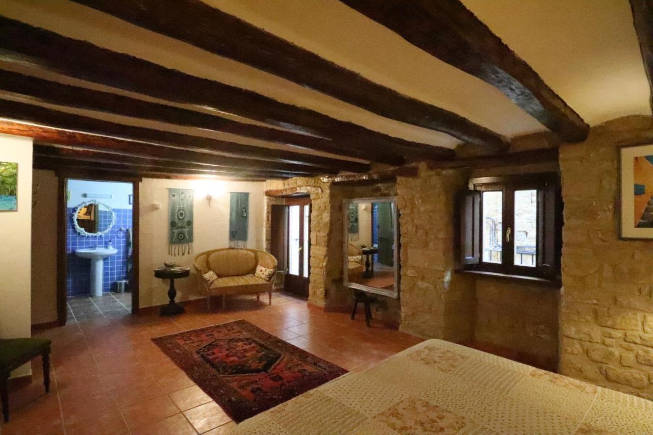 Casa Amparo Bed & Breakfast San Martin de Unx Luaran gambar